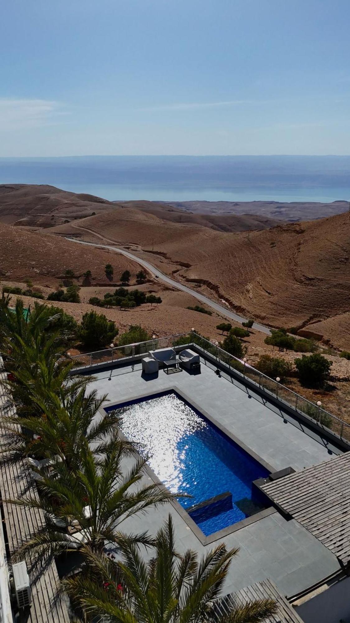 Golden Rays Chalet Madaba Exterior photo